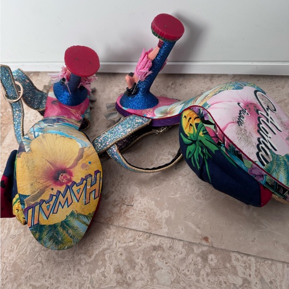 Colorful Artisan Figurine Heel Statement Sandals - Picture 3 of 10